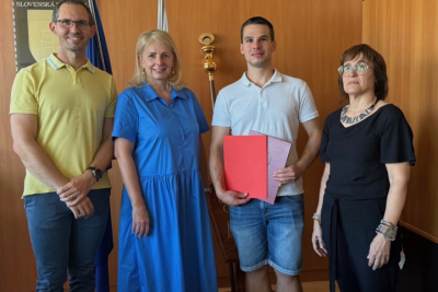 Dual degree graduate: Students and professors in Portugal and Slovakia are surprisingly similar